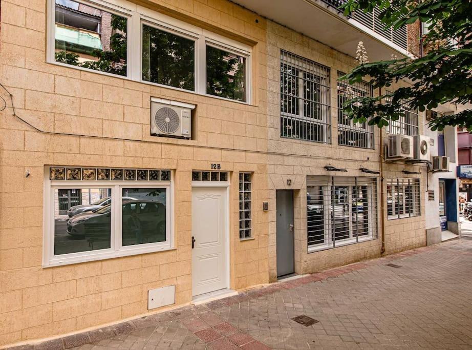 Cozy Duplex Apartment In Barrio De Salamanca - Heredia Madrid Exterior foto